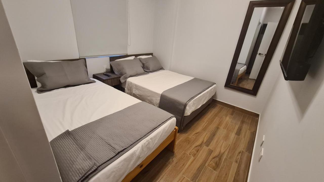 סרו אזול Silver Inn Hotel מראה חיצוני תמונה