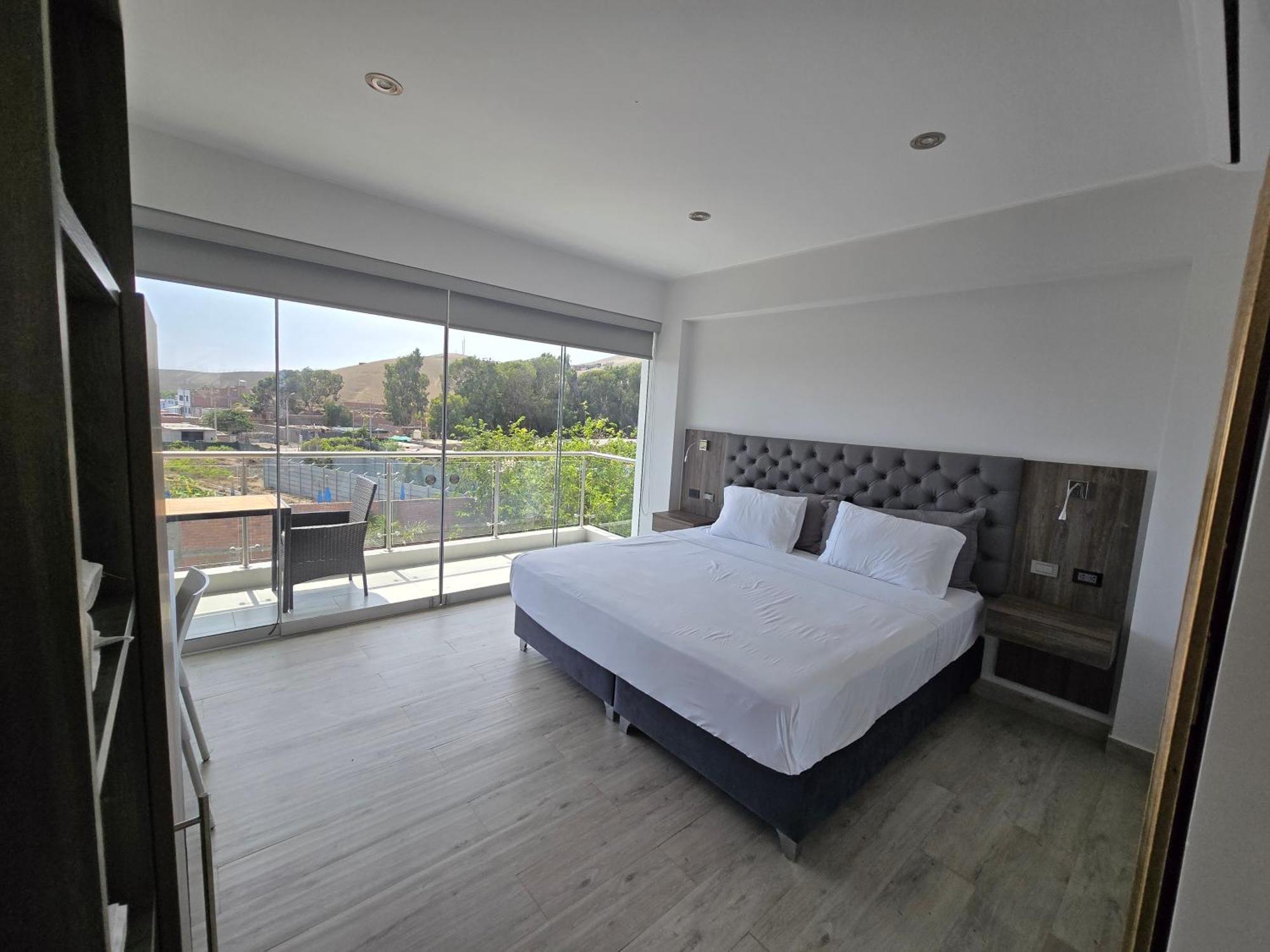 סרו אזול Silver Inn Hotel מראה חיצוני תמונה