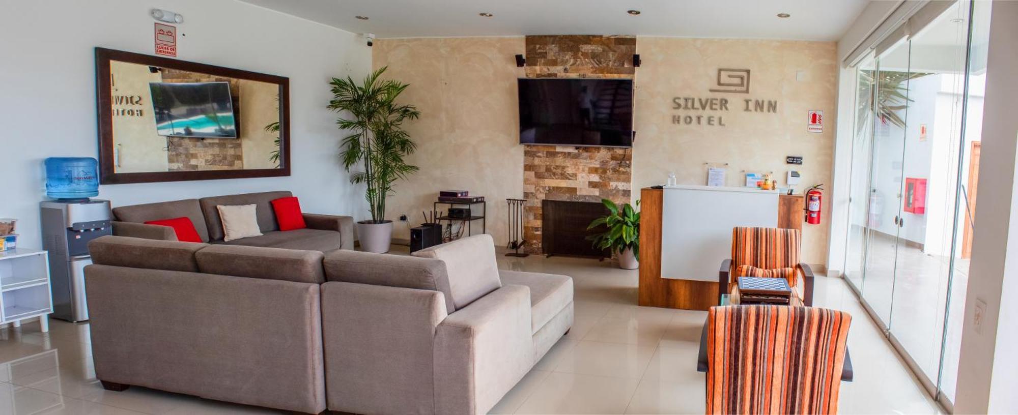 סרו אזול Silver Inn Hotel מראה חיצוני תמונה