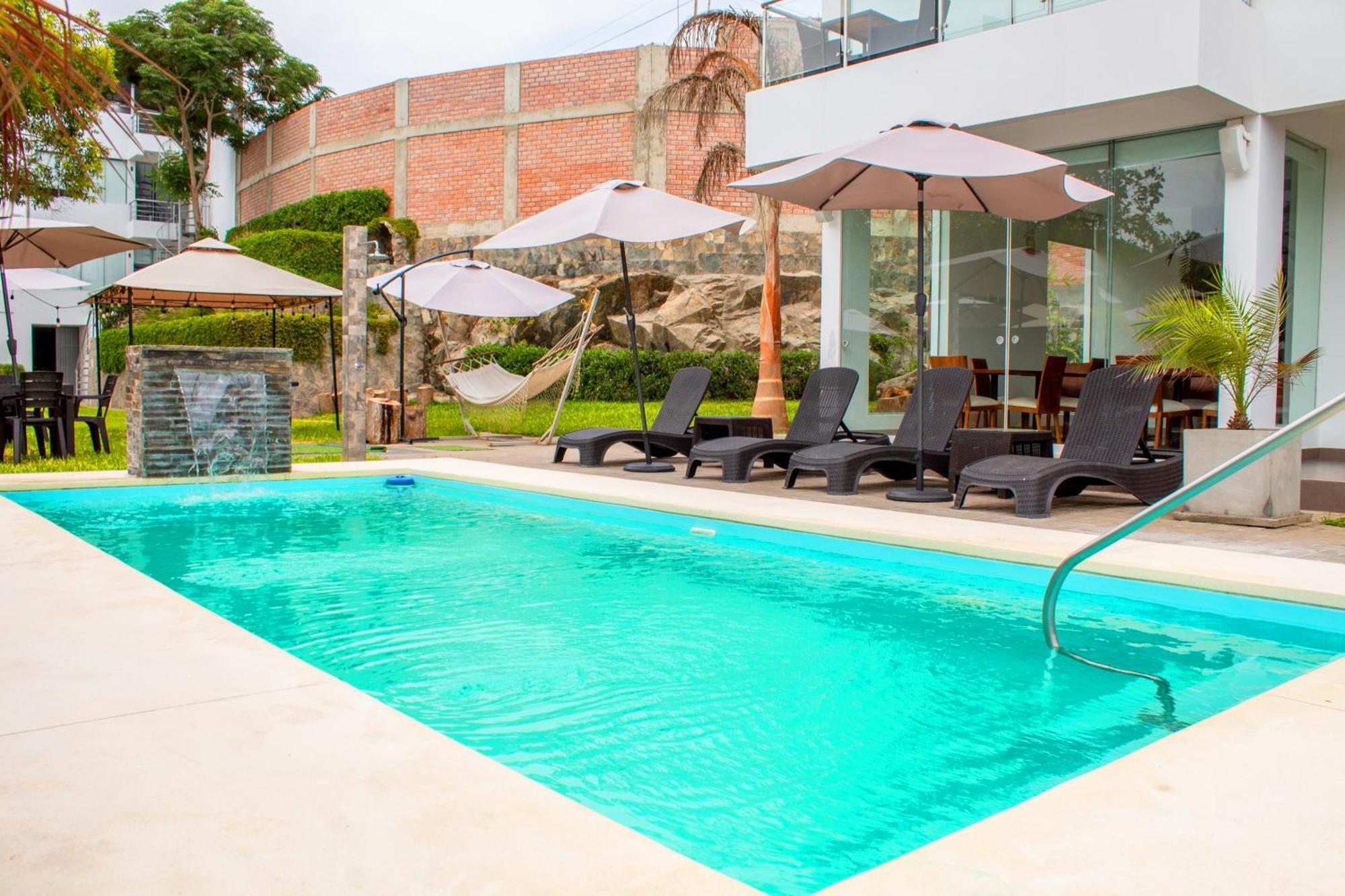 סרו אזול Silver Inn Hotel מראה חיצוני תמונה