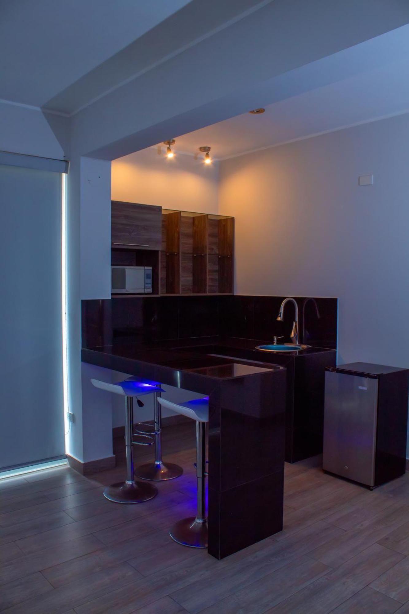 סרו אזול Silver Inn Hotel מראה חיצוני תמונה