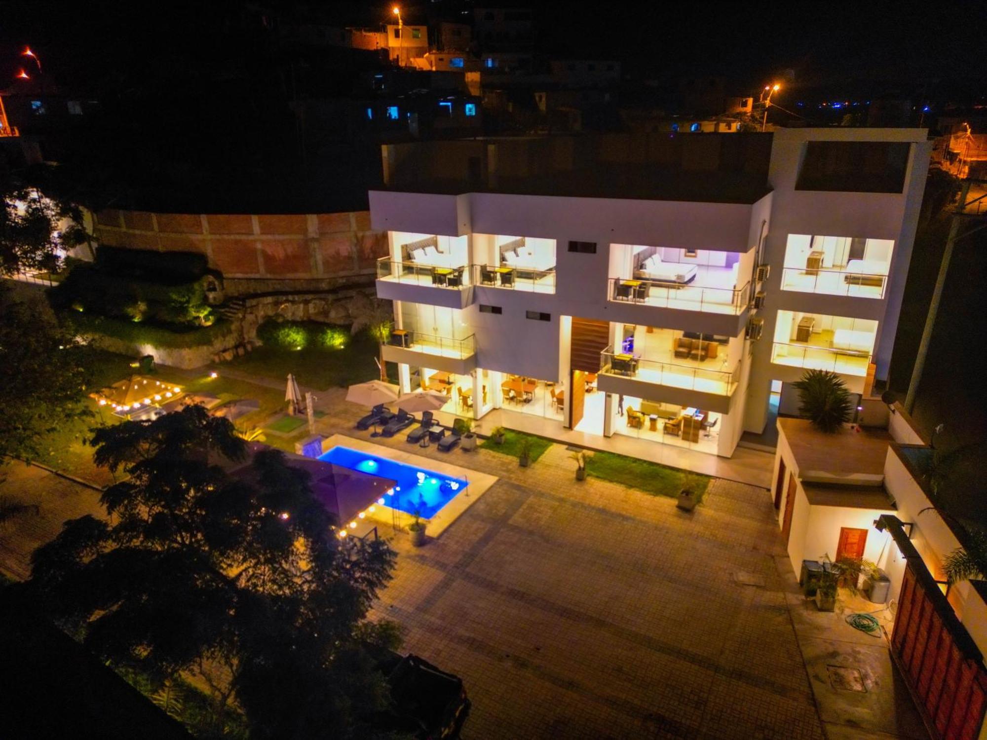 סרו אזול Silver Inn Hotel מראה חיצוני תמונה